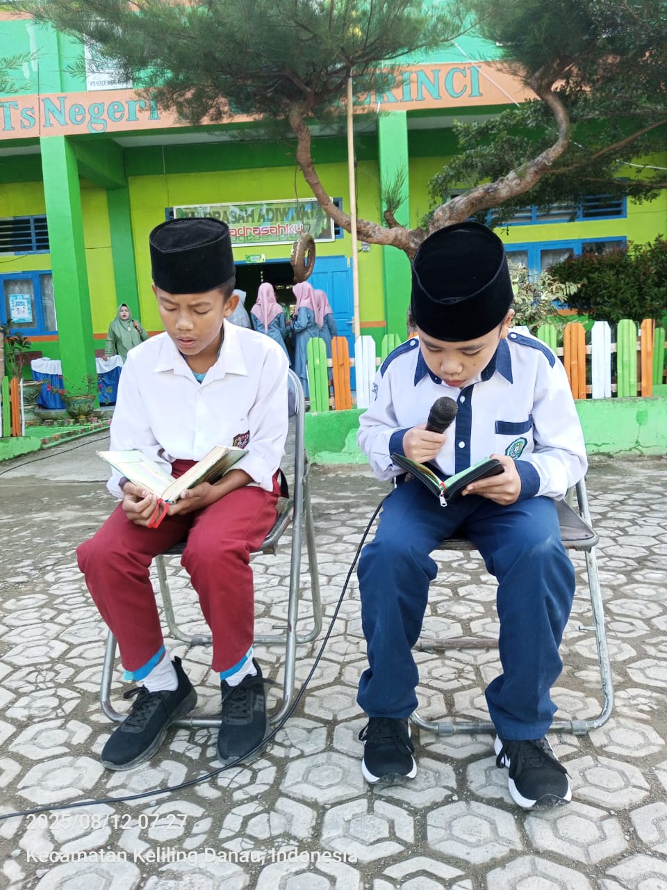 MTsN 6 Kerinci Gelar tadarus Dipandu Siswa Kelas VII D MTsN 6 Kerinci Gelar tadarus Dipandu Siswa Kelas VII D