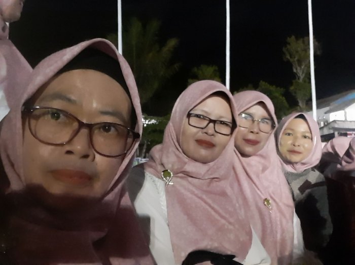 Ibu-Ibu PTK MTsN 6 Kerinci Sukses Tampil sebagai Paduan Suara pada Pembukaan MTQ ke-53 Kabupaten Kerinci